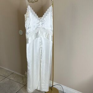 Zara Luxurious White Satin Lace Chemise